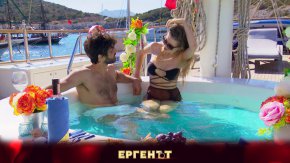 
"Много съм щастлива, че напуснах. А, относно напускането ми, нека Евгени да разкаже. Ако има смелост." 