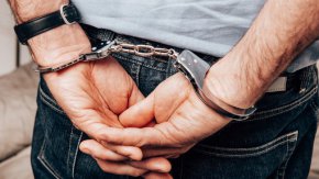 Третият случай е от 14 часа днес. При него в апартамент на столичната улица "Каймак Чалан" са открити 9 мъже от Сирия. По трите случая са образувани досъдебни производства .