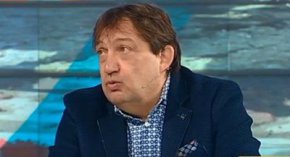 
Той просто не знае, че нейният кандидат – кмет вече гради собствен екип, който няма нищо общо с остатъци от Статуквото, нито дори с Кирил Петков и Асен Василев.