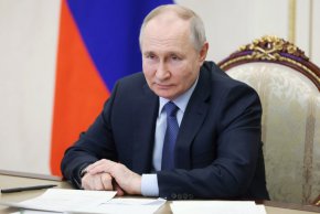 
Документът поставя в центъра на вниманието усилията на Запада, и по-специално на САЩ, за подкопаване на руските интереси.