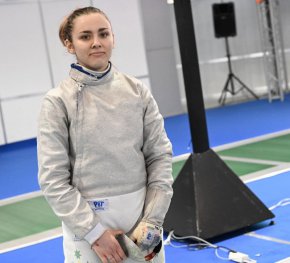 

Само преди месец Вероника спечели второ място на шампионата на Азия при девойките. В момента тя е на четвърто място в световната ранглиста.
