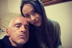 
Италианският поп певец Ерос Рамацоти, който тази година ще навърши 60, стана дядо