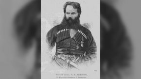 Ашинов не представлявал и никаква казашка армия. Той измислил казашката група в Кюрдистан и украсил фантазията си до грандиозен мащаб, като по пътя я изпълнил с подробности. Дори измислил сложен проект за преместването на измислените казаци в плодородни земи. 