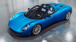 
След като производството на T.50 започна миналия месец след някои проблеми по веригата за доставки, купето T.33 ще последва "фенския автомобил" на поточната линия на GMA преди 100-те Spider да влязат в производство през 2024 г.

 