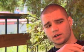 
Пострадалият от побоя Петър Гюров отказа да бъде страна по процеса.