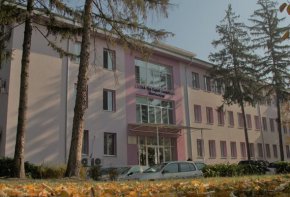 Именно това става причина да бъдат затваряни отделения.