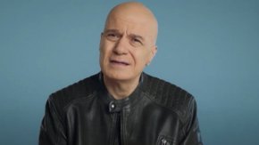 

Тези подписи са недостатъчни по сега действащия закон и сега такъв референдум няма да бъде иницииран, посочва още той.