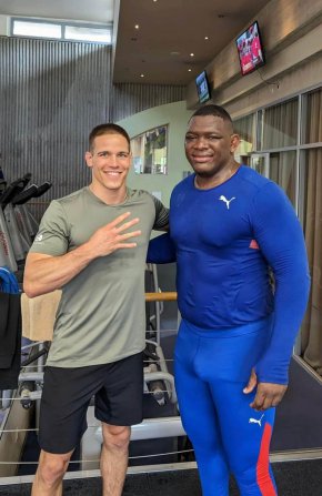 
За 5-а олимпийска титла тренира Милайн Лопес от Куба с класическия борец от Швейцария Дамиан фон Ойв в Хърватия: Фото на деня
