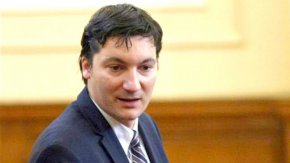 Поканени са всички споменати в сигнала лица: Даниела Машева, Десислава Пиронева, Красимира Филипова, Пламена Цветанова, прокурорите от ВКП - Ваня Стефанова, Сийка Милева, административния ръководител на СГП Илиана Кирилова и Габриела Ненкова.

 