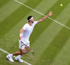 Кариерата му започна през 2008 г., а във вечната ранглиста по пари той е 19-и.