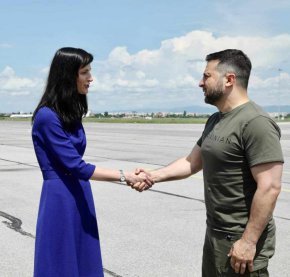 

Гостът на 19' дойде: Фото на деня