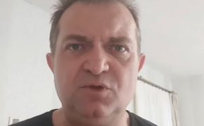 
Павел Терзиев е чичо на Васил Терзиев - номинацията на "Продължаваме промяната", "Демократична България" и "Спаси София" за кмет на столицата.
