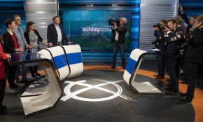 
Европейският парламент планира да подобри защитата за журналисти, съобщи EuObserver.
