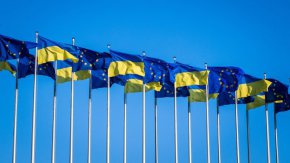 Агресивната война на Русия има опустошителни последици за Украйна – за нейния народ, икономика и инфраструктура. 