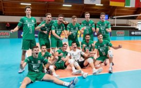 Българските национали продължават да са убедителен лидер с 15 точки (5 победи) - единственият отбор без загуба до момента.  Първите два от крайното класиране в двете предварителни групи се класират за полуфинали.
