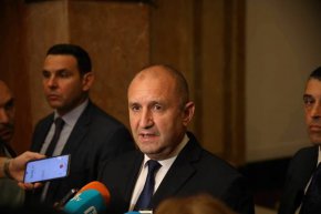 След едно много дълго подгряване на публиката за предстоящи чудодейни промени в правосъдната система, подчертавам, правосъдна реформа, обществото ни очакваше да види работещи решения, така че да водят към повече справедливост и отчетност, към по-малко политизация на съдебната система, към повече предвидимост и по-бързо съдопроизводство