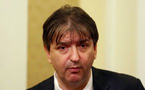 Прокуратурата не е открила пране на пари или укриване на данъци в реализираната от депутата от ГЕРБ Лъчезар Иванов печалба от 1 600 000 долара. Това се вижда от постановление на Софийската градска прокуратура, с което е прекратено разследването, образувано от спецпрокуратурата по материали от антикорупционната комисия КПКОНПИ. „Сега“ разполага с документа от 15 страници, подписан от прокурора още през февруари т.г.