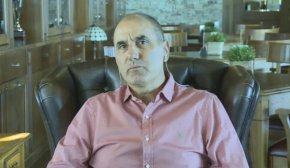 
„Алексей Петров винаги е имал политическо влияние и сериозно присъствие сред организираната престъпност. Имаше сериозно влияние както върху политическите, така и върху икономическите процеси в страната докато Георги Първанов беше президент на страната“, посочи още бившият МВР шеф.
