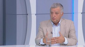 Той изтъкна още, че у нас няма държавни стандарти и приети подходи за това, какво трябва да прави един училищен психолог с децата на съответната възраст