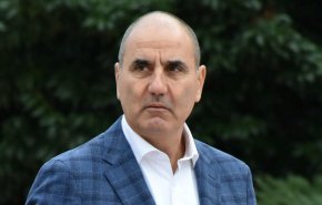 Мотивът за убийството на Алексей Петров трябва да търсим по-скоро в неговото минало, а разследващите трябва много внимателно да прочетат цялото дело "Октопод", коментира пред Dir.bg бившият силов вицепремиер и вътрешен министър Цветан Цветанов. Според него редица политици дължат отговори за близката си комуникация и зависимости със застреляния и назначенията му в сектор "Сигурност".