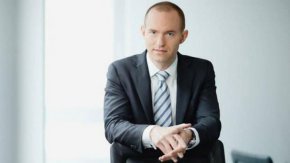 Разследването на центъра показва, че Русев и Марсалек са поддържали връзка още от 2015 г.