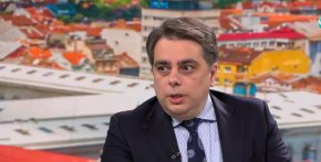 

По думите му ремонтът на службите е изключително наложителен, защото те са неефективни.