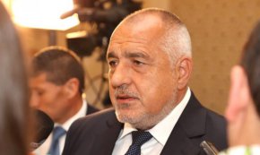 Експремиерът уточни, че лицата в МС ще претърпят преглед преди ротацията.  "Това, което сме се разбрали - правим оценка на всеки един министър и заедно решаваме", посочи Борисов.
