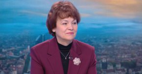 1360 души се борят за кметове на община, а местата са само 265. Желаещите да станат кметове на кметства са 6900, а избрани ще бъдат само 3041. Кандидатите за районни кметове са около 400. Те ще се борят за 35 места в София, Пловдив и Варна. Броят им все още не е окончателен, тъй като проверките в ЦИК не са завършили.