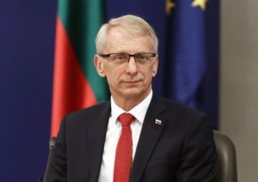 
Лидерите от Европейския съюз ще започнат дискусии относно приоритетите за следващите години. Тези обсъждания ще спомогнат за изготвянето на стратегическа програма — петгодишен план за политиките, който да зададе общи политически насоки и указания за ЕС.
