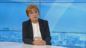 
Според нея е необходимо стабилизиране на политическата система. Екатерина Михайлова уточни, че е важно да има действащо нормално функциониращо правителство, на което обществото е гласувало доверие.