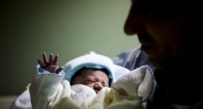 "Тази тенденция, ако не бъде пречупена, ще доведе до следното: към 2050-та година според прогнозите, ще бъдем под 5 милиона души. Голяма част от населението ще бъде на възраст над 65 години - около 40%".
