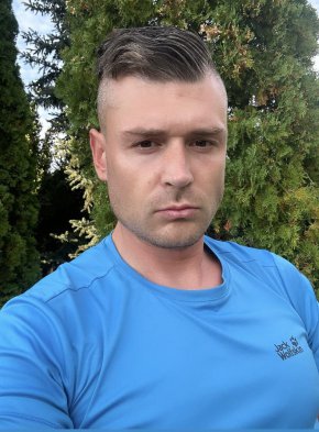 
  

  “Много уважавам Александър Томаш, работата която върши в Пловдив, а и тази която свърши в Стара Загора заслужава адмирации.Черно Море на Илиян Илиев обаче е много силен домакин и смърфовете едва ли ще си тръгнат усмихнати от стадион Тича.Най-сериозния съперник на Лудогорец и тази година ще бъде ЦСКА.Нестор Ел Маестро загуби Вечното Дерби през 2018 и сега е длъжен да се реваншира пред сектор Г с победа над Левски.ЦСКА трябва да победи в големия мач утре”.Това сподели Йоан Богданов за двата големи сблъсъка в родния елит през този уикенд като също така припомни, че червените имат навика да бият Левски през октомври.