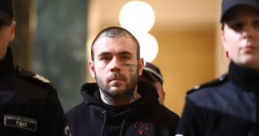 

На днешното заседание отново не се явиха двете ключови свидетелки, които Семерджиев твърди, че са шофирали автомобила. Следващото заседание е на 6 декември.
