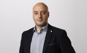 Избори за редовен главен прокурор може да има най-рано в началото на лятото. Това заяви в "Денят започва" министърът на правосъдието доц. Атанас Славов. Единственият вариант това да се случи по-скоро е законът за съдебната власт да се приеме в рамките на месец след конституционните промени, което е малко вероятно, допълни Славов.