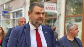 Той събра кметовете, веднага след приключването на местните избори, за да се поздравят за постигнатите много добри резултати на МИ 23, след които ДПС се нареди като втора политическа сила и да очертаят приоритетите за всяка община.