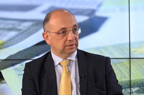  Експремиерът Николай Василев 