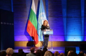 Мощна е силата на познанието и културата