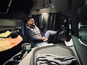 Андрей Новаков