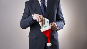 2/3 от българските работодатели раздават коледни бонуси на своя персонал