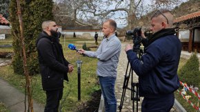  Подаръци и екскурзия зарадваха страдащи от рак 