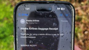 Смартфон оцеля, след като падна от 5 км височина от злополучния Боинг 737 МАКС 9