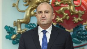 
Беше обсъдена и ситуацията по линията на сигурността в Близкия Изток, сигурността на корабоплаването, както и дипломатическите действия и координацията с партньорите на страната ни за гарантиране на сигурността на българските граждани в региона.
