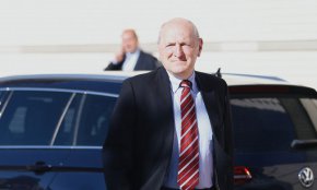 Михаил Касабов е подал документи за вписването си като президент на БФС.