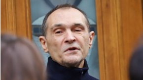 
    "А делата... какво ще се случи, ще решава съда или ще ги прекрати прокуратурата. Не мога да се притеснявам, когато не съм направил нищо."