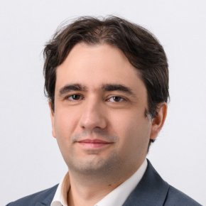председателят на ресорната комисия Божидар Божанов