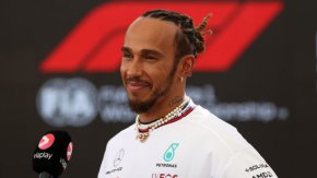 Седемкратният световен шампион във Формула 1 Люис Хамилтън определи решението да си тръгне от отбора на Мерцедес в края на годината като „едно то най-трудните в живота ми“.