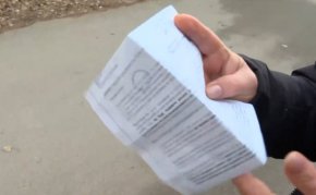 Сметки за ток бяха изпратени до жена цели осем години след смъртта ѝ. Според фактурите консумираната и неплатена енергия е от миналото лято. Снахата на „длъжницата” уточни, че има и натрупана лихва по сметката. А от енергото са убедени, че по документи борчът е натрупан от покойницата, съобщава Нова тв. Дължимата сума е около 90 лева.
