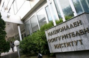 
Определеният средномесечен осигурителен доход за страната за посочения период служи при изчисляване на размерите на новоотпуснатите пенсии през месец януари 2024 г., съгласно чл.70, ал. 3 от Кодекса за социално осигуряване.
