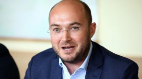 
Вчера областната управа на София върна избора на комисии в Столичния общински съвет, твърдейки, че има процедурни нарушения.
