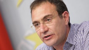 
Франция ни алармира за разследване срещу тогавашния председател на Общинския съвет във Варна и сегашен заместник-председател на НС на БСП Гуцанов, разкри Цветан Цветанов пред Люба Кулезич в Евроком. Като вицепремиер и вътрешен министър той проведе акцията Медузата за източване на бюджета на морската столица.